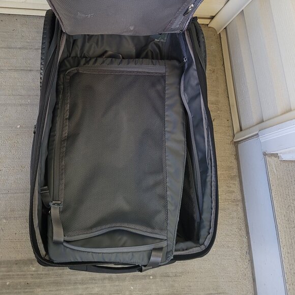 G-RO Smart Carry-On Bag 22" 2-Wheel Luggage + Battery Pack ALL BACK - Picture 13 of 16